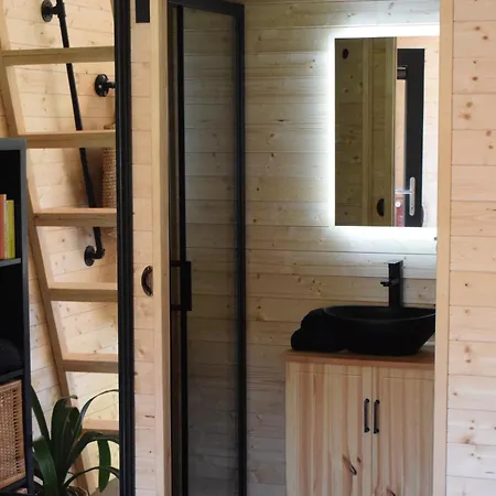 Tiny U Labe Holiday home *